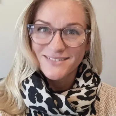 Headshot of Cate Dingelstad